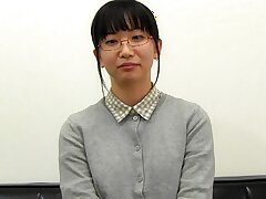 処女喪失は初めての中出し 堀田ゆい
